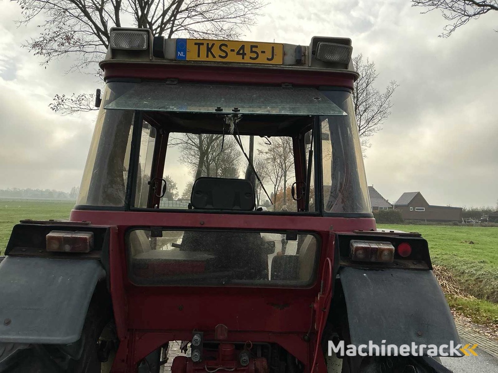 1981 International 745xl Tweewielaangedreven landbouwtractor