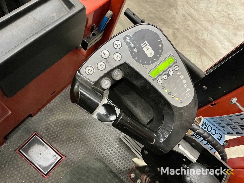 Toyota - 2011 - VCE135 - Smallegangentruck