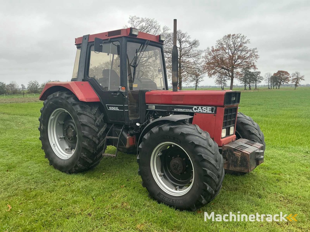 1986 Case international 1056 AXL Vierwielaangedreven landbouwtractor