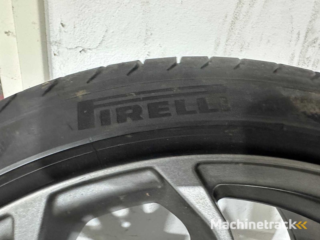 PORSCHE - Cayenne - 22" 5x130 5J