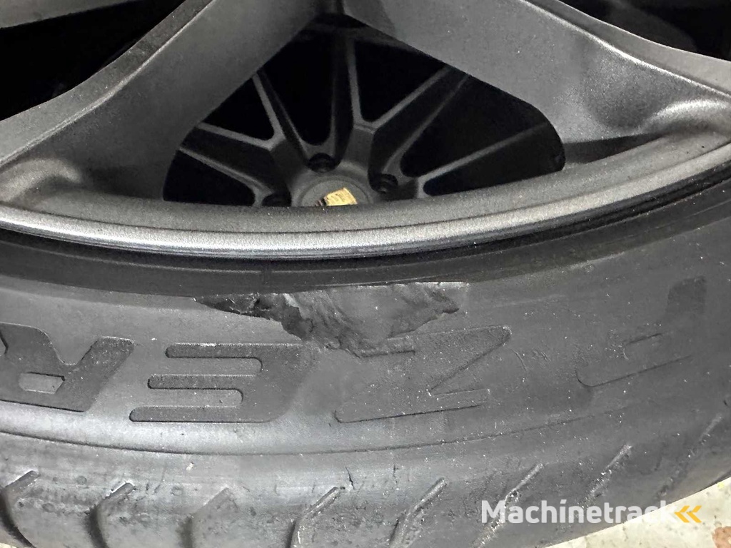 PORSCHE - Cayenne - 22" 5x130 5J