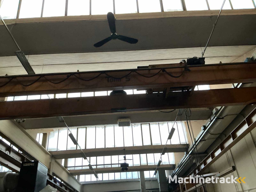 S.TRA. F Bovenloopkraan 5 ton.