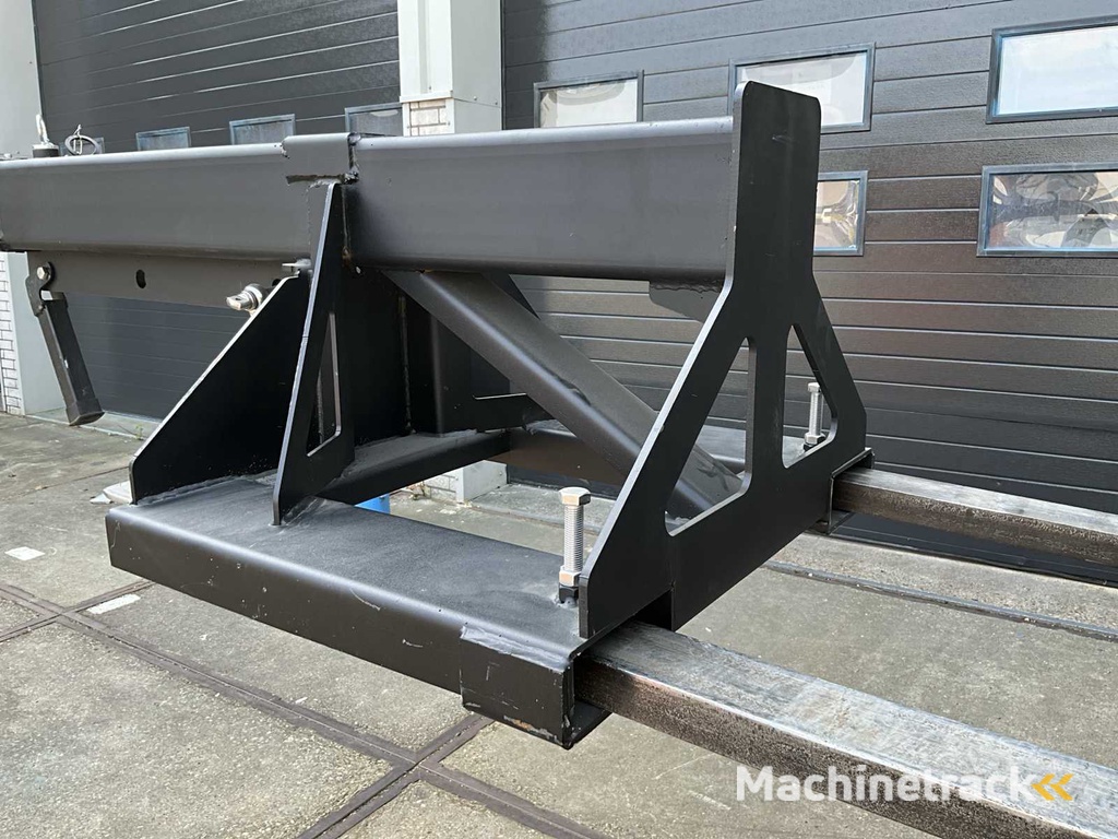 2025 - 3000kg - Heftruck Kraanarm/ jib