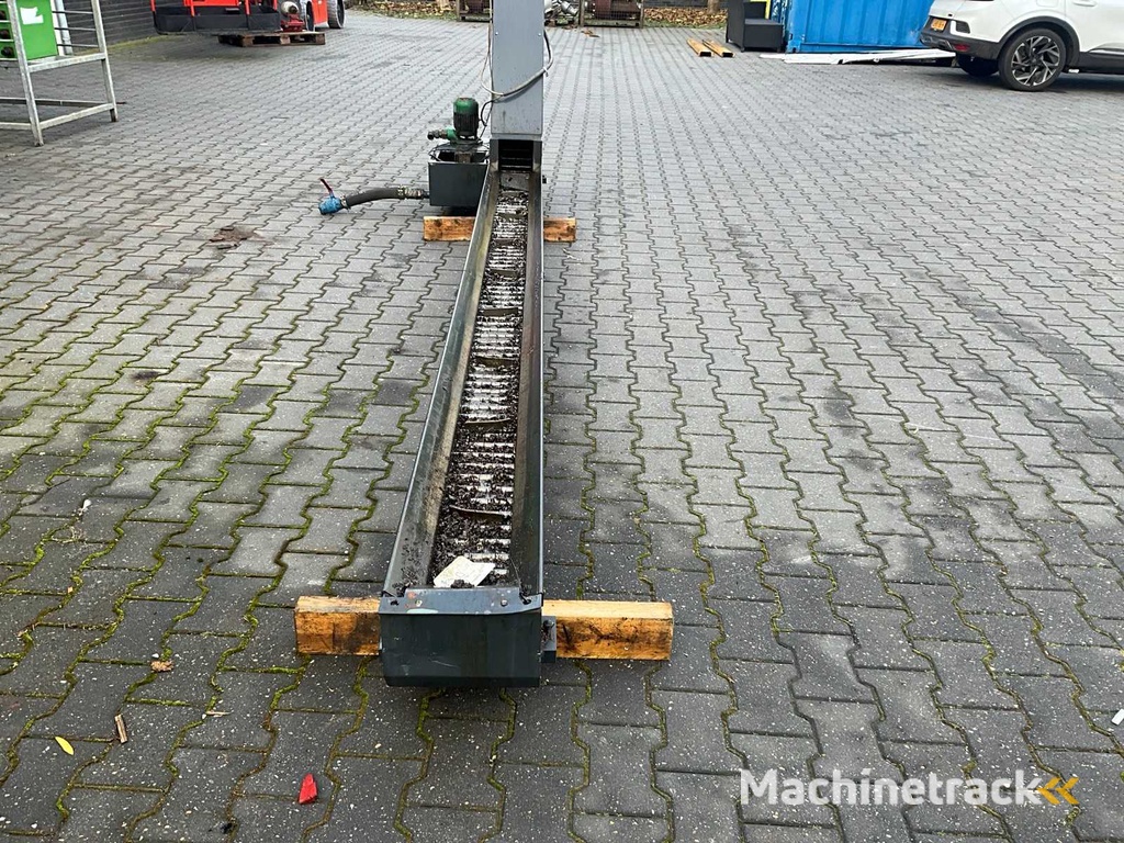 2014 La Protec 02348 Chip Conveyor