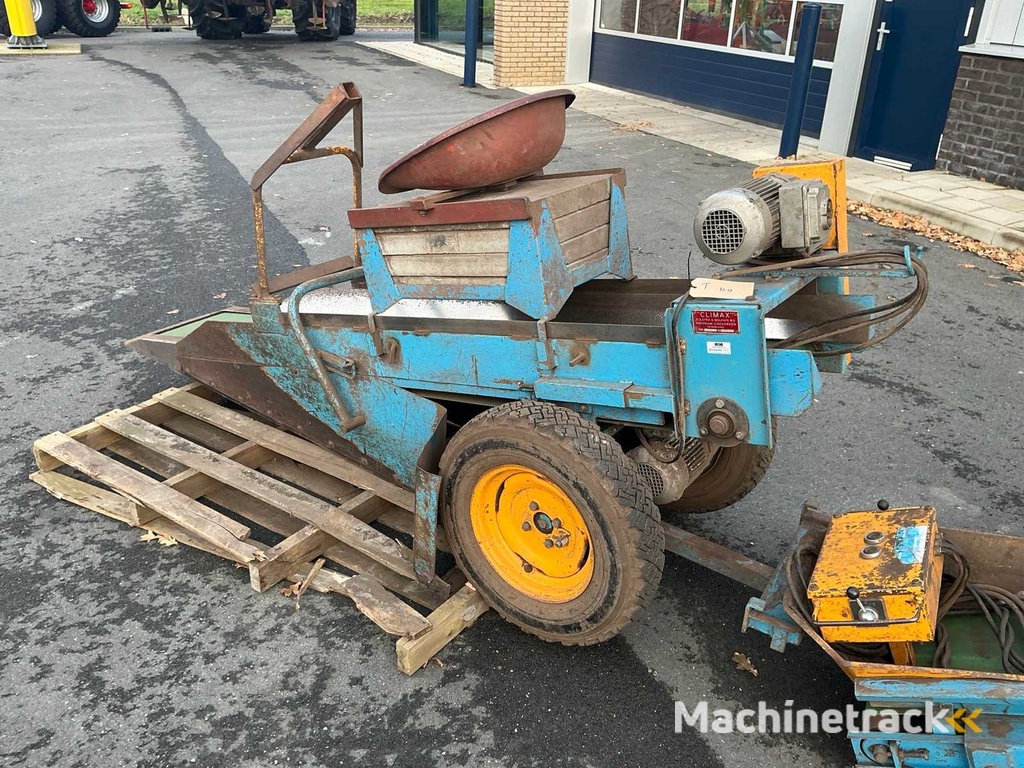 Climax Z40V Opraapmachine met mobiele opvoerband