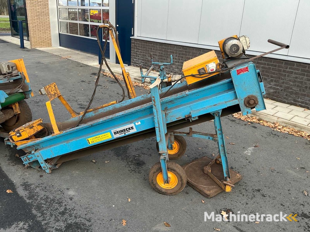 Climax Z40V Opraapmachine met mobiele opvoerband