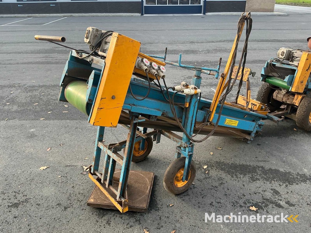 Climax Z40V Opraapmachine met mobiele opvoerband