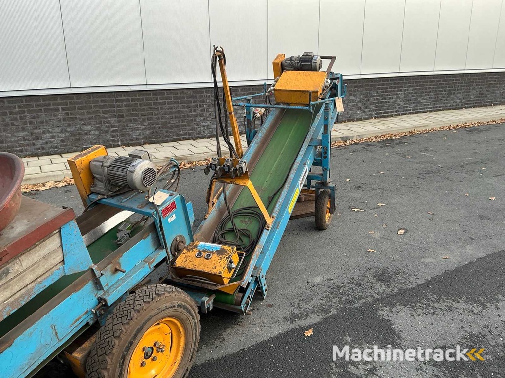 Climax Z40V Opraapmachine met mobiele opvoerband