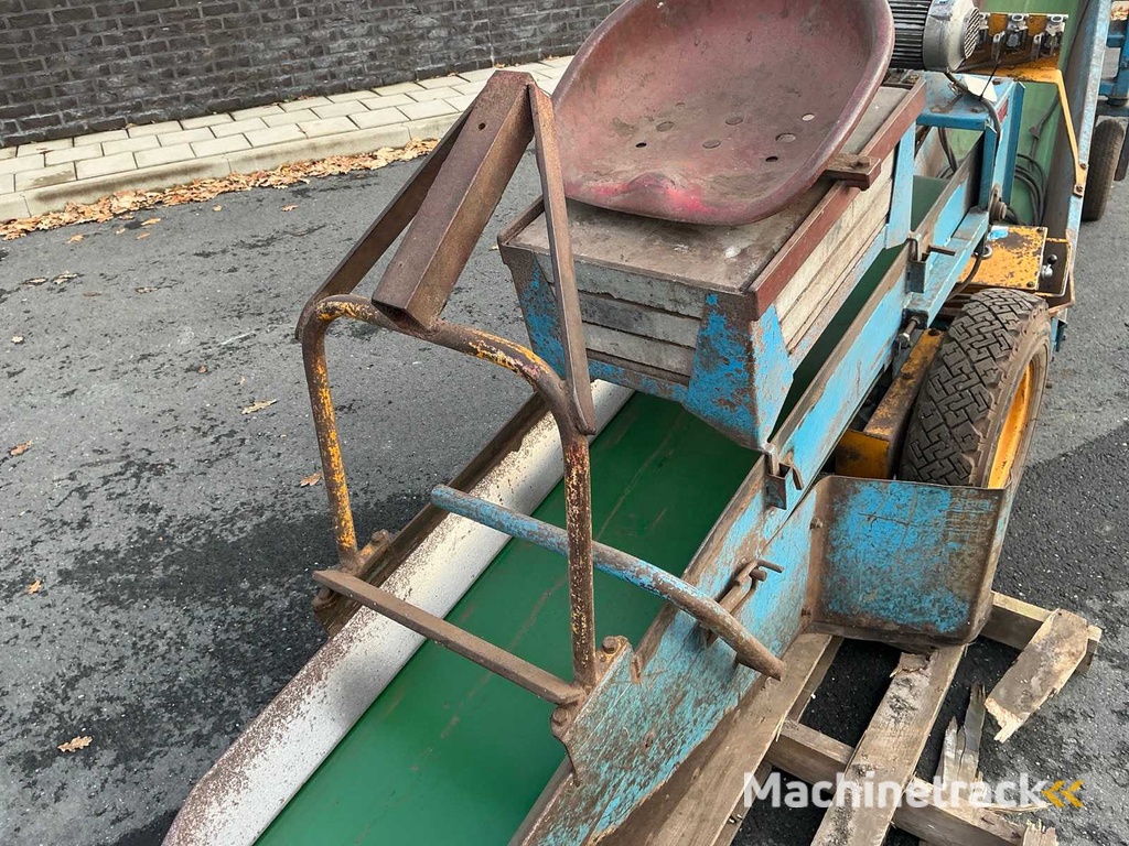 Climax Z40V Opraapmachine met mobiele opvoerband