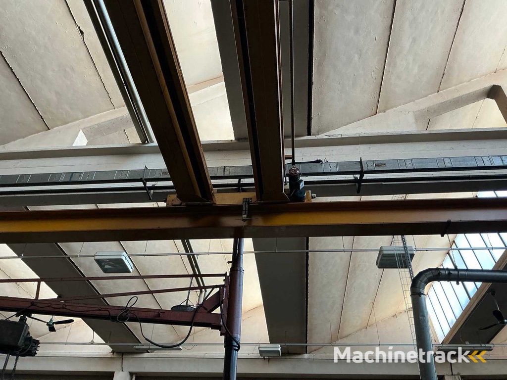 1992 S.TRA. F Bovenloopkraan 4 ton.