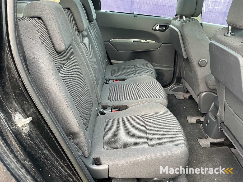 2014 - Peugeot - 5008 - 1.6 THP Active 5p. - Personenauto