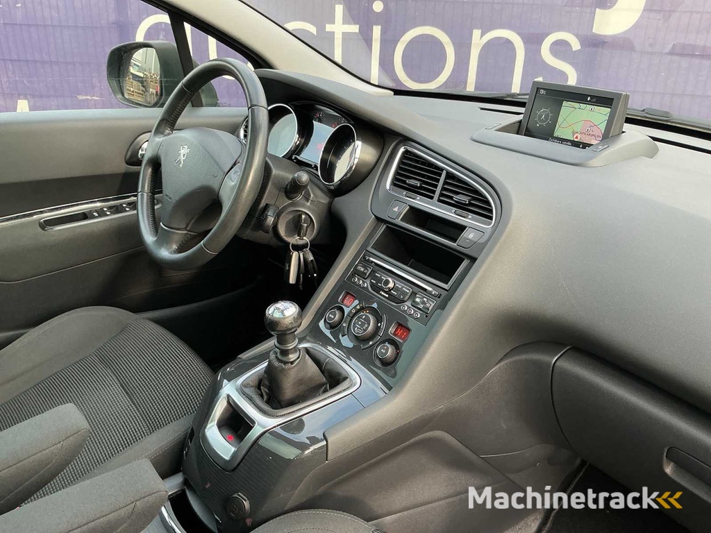 2014 - Peugeot - 5008 - 1.6 THP Active 5p. - Personenauto