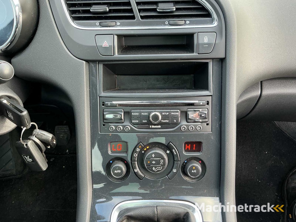 2014 - Peugeot - 5008 - 1.6 THP Active 5p. - Personenauto