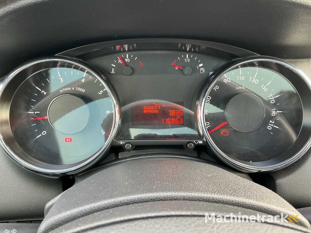 2014 - Peugeot - 5008 - 1.6 THP Active 5p. - Personenauto