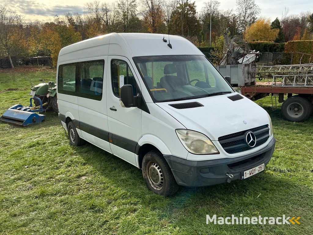 Mercedes-Benz 311CDI Minibus