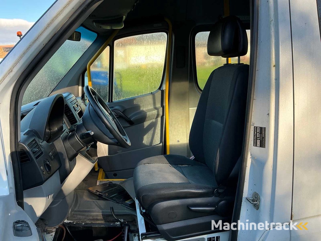 Mercedes-Benz 311CDI Minibus