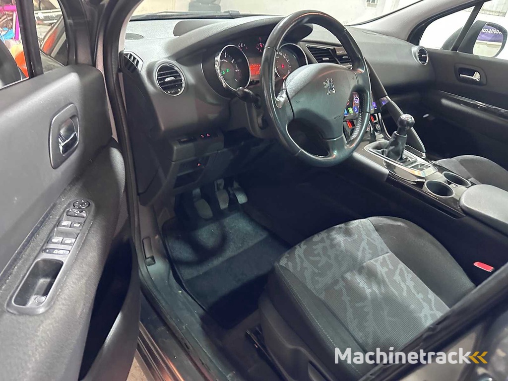 Peugeot - 3008 - 1.6 VTi Première - 35-JPR-1