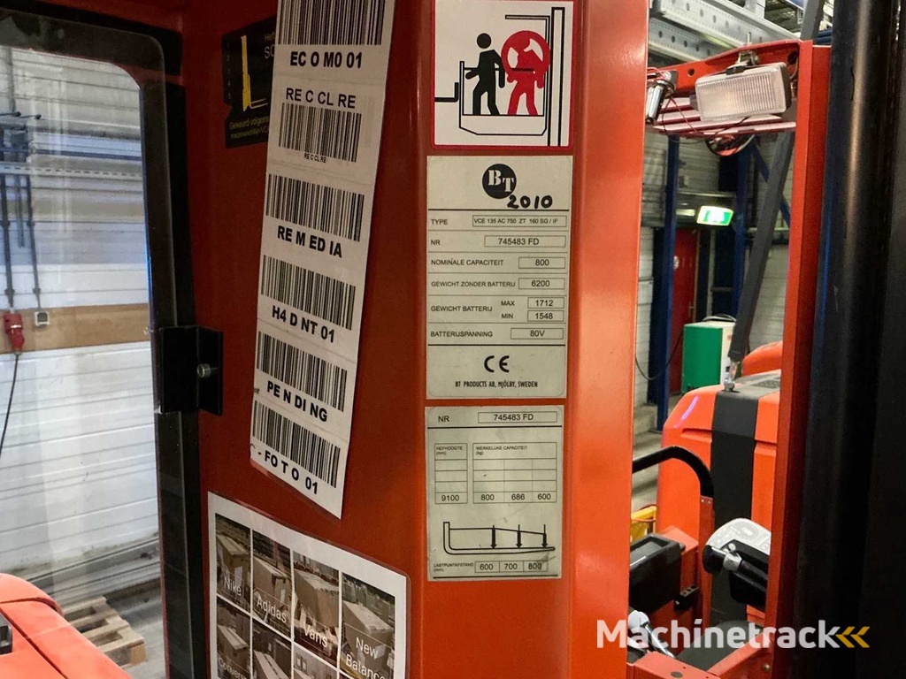 Toyota - 2010 - VCE135 - Smallegangentruck