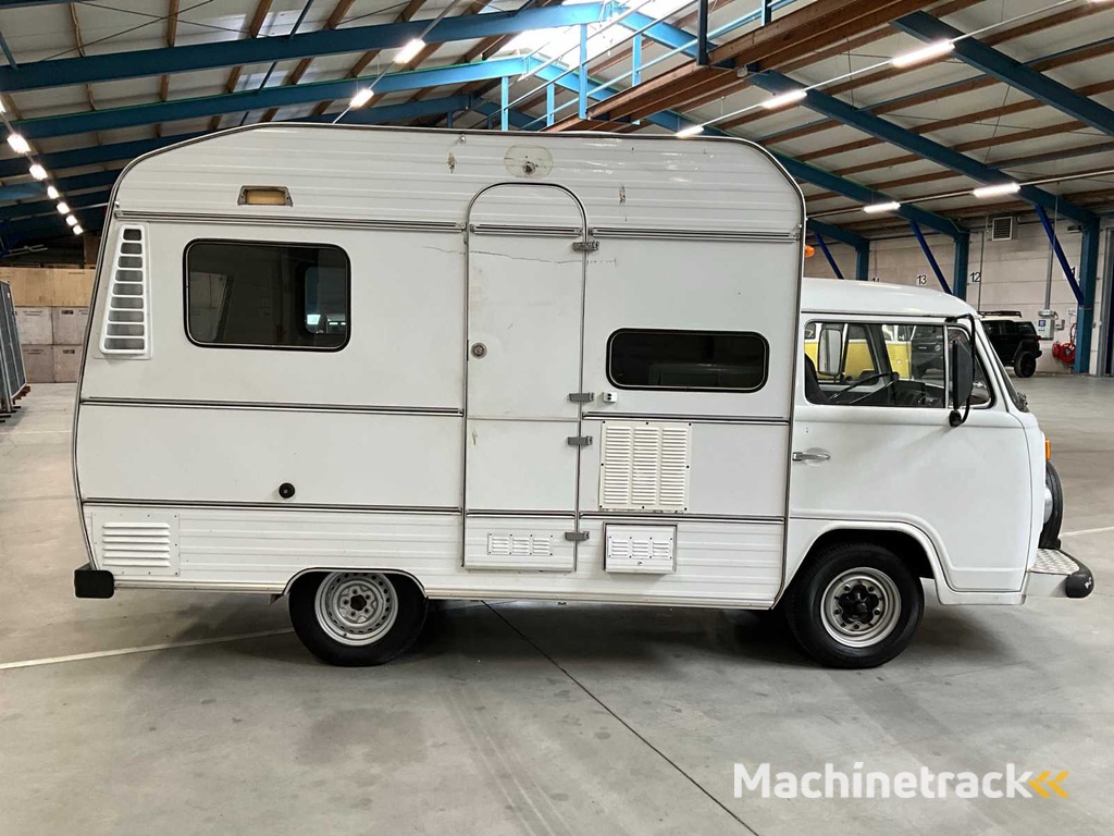 1977 Volkswagen T2 Camper