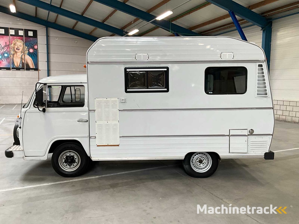 1977 Volkswagen T2 Camper