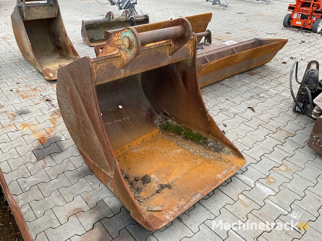 Excavator bucket SW10