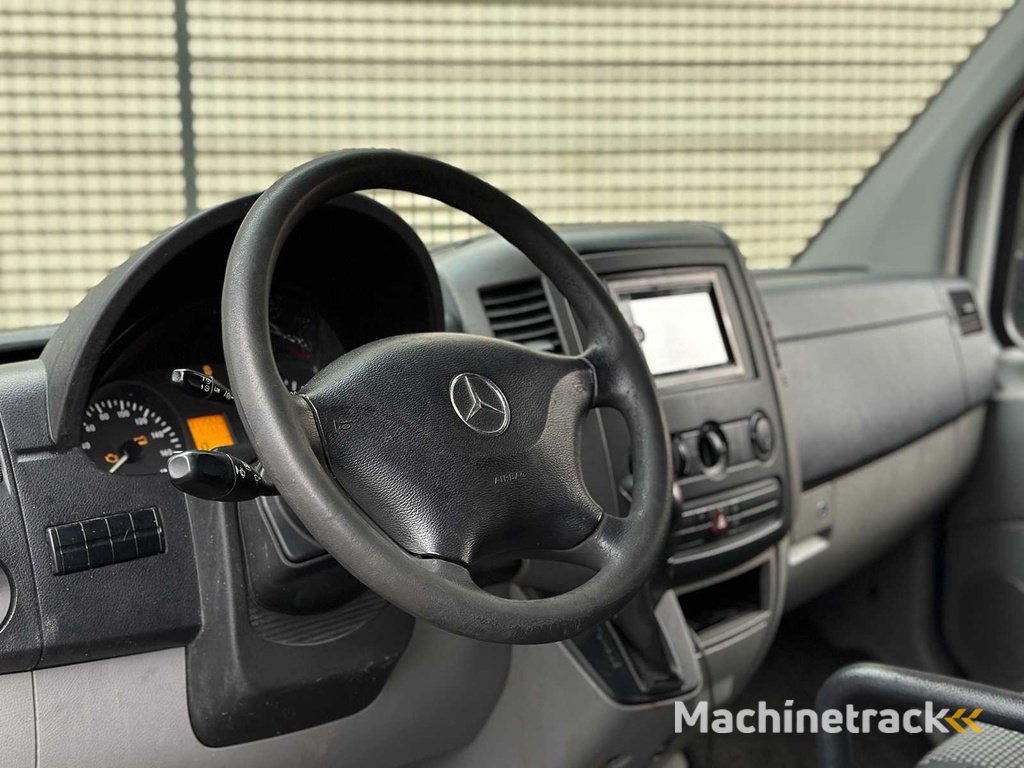 Mercedes-Benz Sprinter 315 2.2 CDI 366 EHD 150pk 2007, 49-VGK-5 Bedrijfswagen Youngtimer