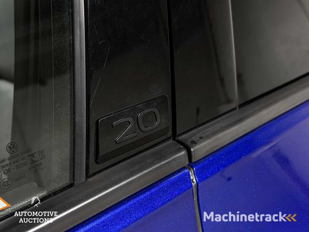 Volkswagen Golf VIII R 4Motion 20th Annniversary -AKRAPOVIC- 2.0 TSI 333pk 2023 LIMITED (Golf 8), NL-KENTEKEN