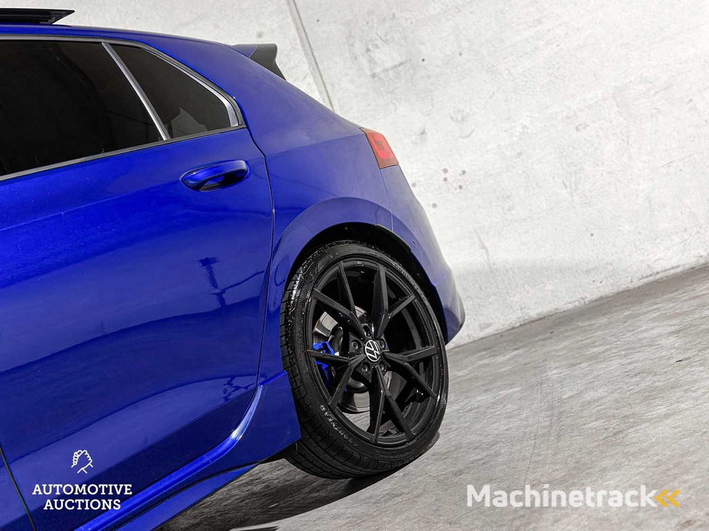Volkswagen Golf VIII R 4Motion 20th Annniversary -AKRAPOVIC- 2.0 TSI 333pk 2023 LIMITED (Golf 8), NL-KENTEKEN