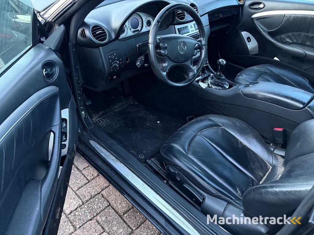 Mercedes-Benz - CLK-class Coupé - 320 CDI Avantgarde - DAMAGE