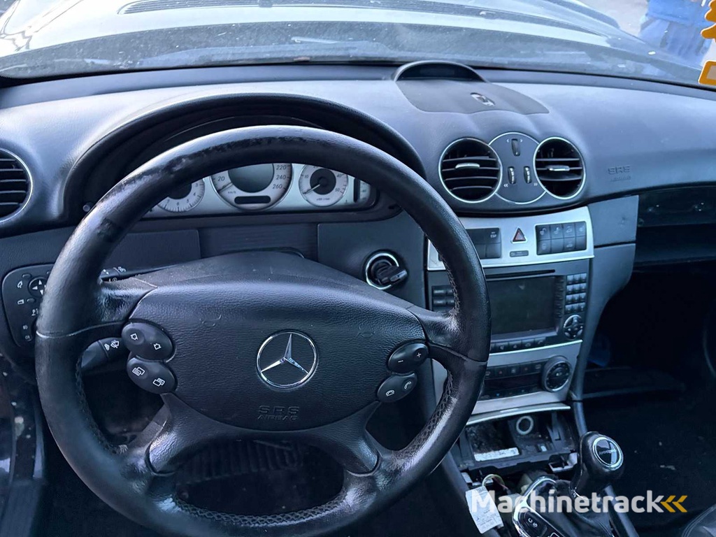 Mercedes-Benz - CLK-class Coupé - 320 CDI Avantgarde - DAMAGE