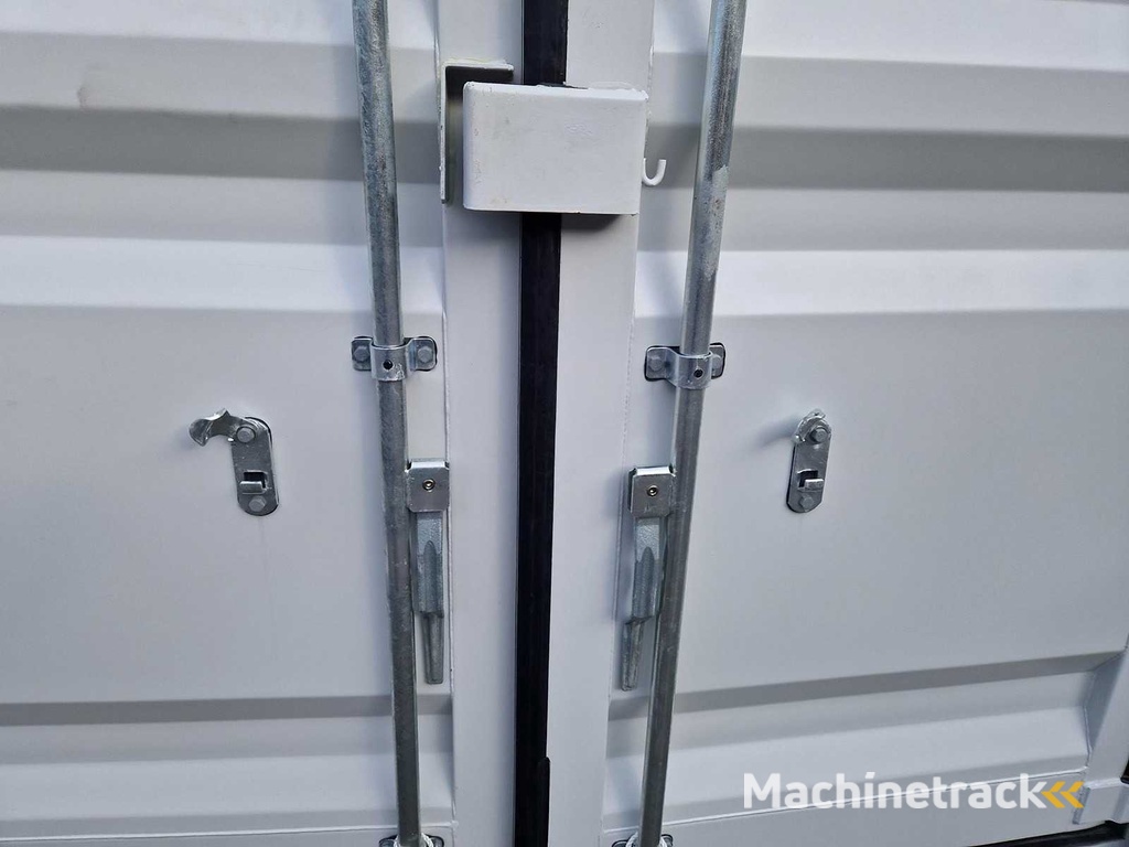 LYPU - 2025 - 9ft - container met zijdeur en zijraam