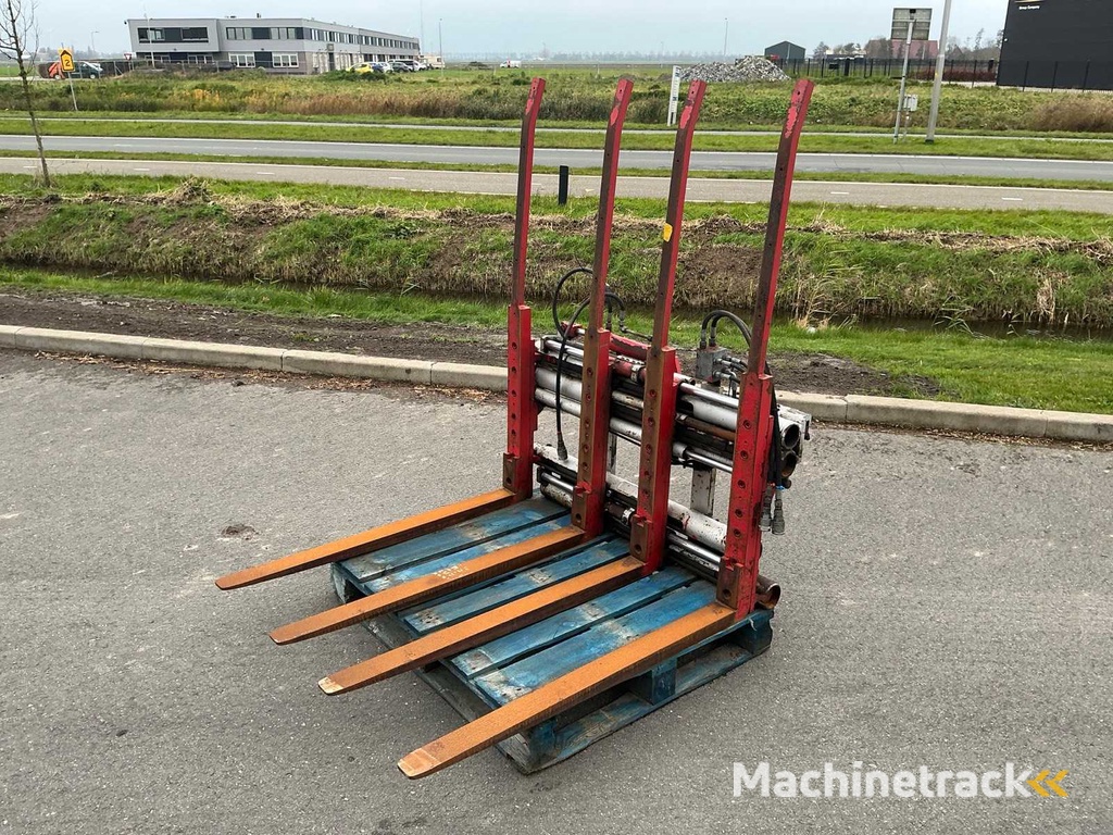 Durwen Double Picker Pallet Storyteller with 4 Spoons