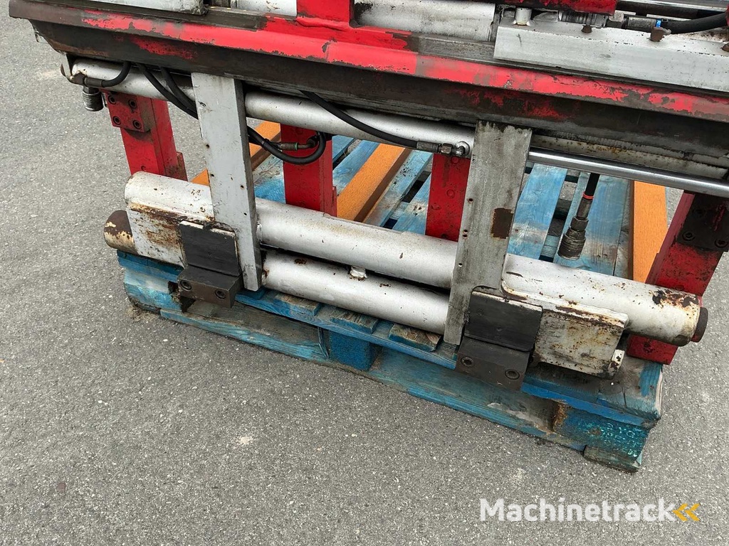 Durwen Double Picker Pallet Storyteller with 4 Spoons