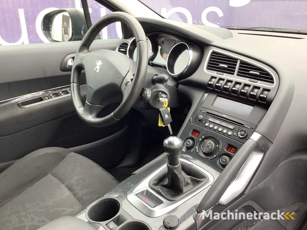 2009 - Peugeot - 3008 - 1.6 VTi Première - Personenauto