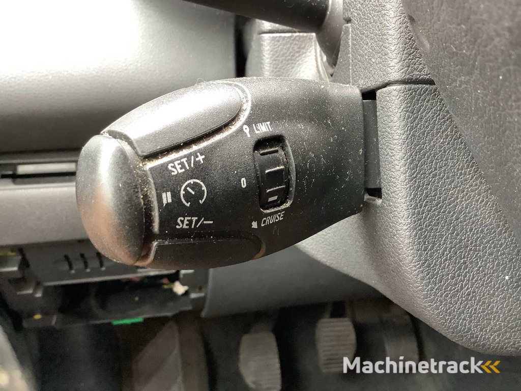 2009 - Peugeot - 3008 - 1.6 VTi Première - Personenauto