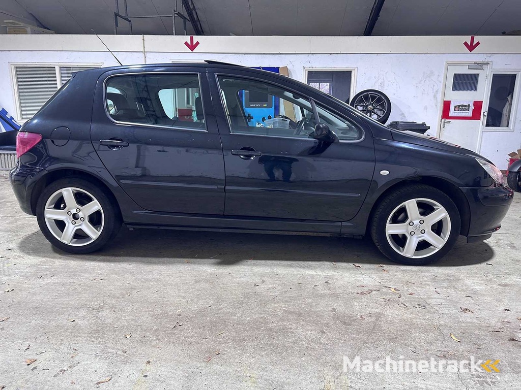 Peugeot - 307 - 2.0-16V Griffe - 89-PJ-NS