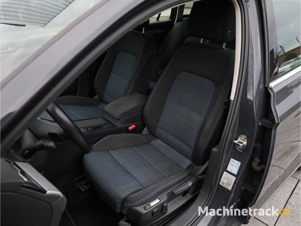 Volkswagen Passat Variant GTE 1.4 TSI PHEV 218PK Automaat 2021