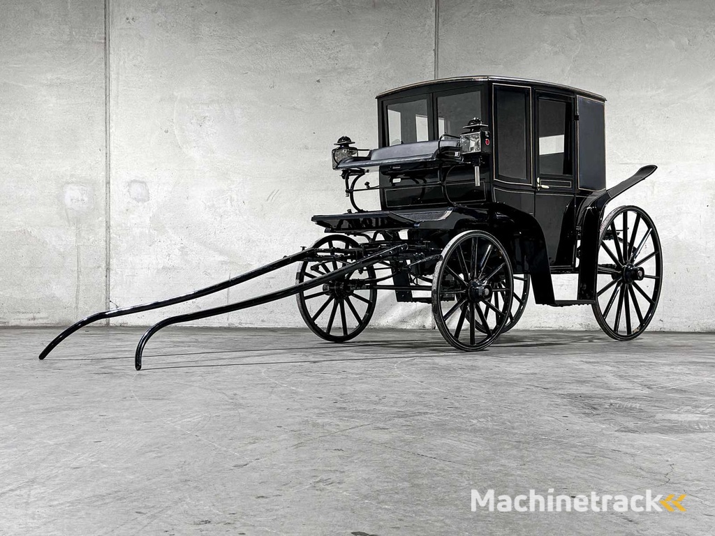 Kutsche Berline Klassische Pferdekutsche