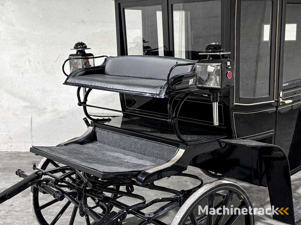 Kutsche Berline Klassische Pferdekutsche