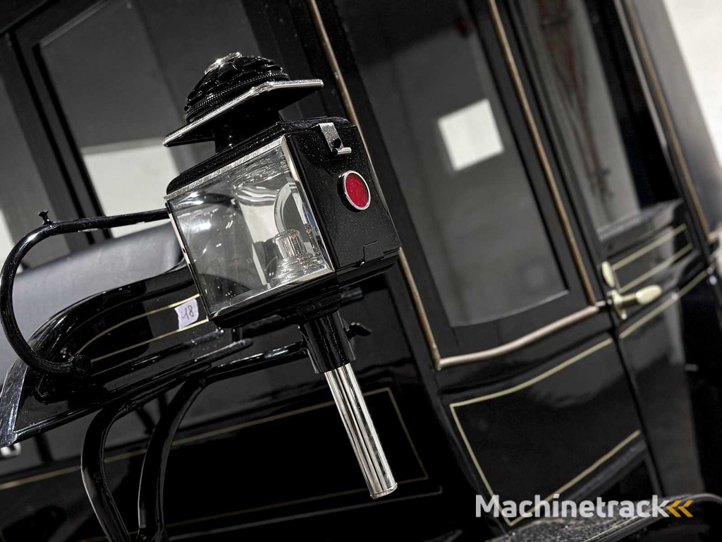 Kutsche Berline Klassische Pferdekutsche