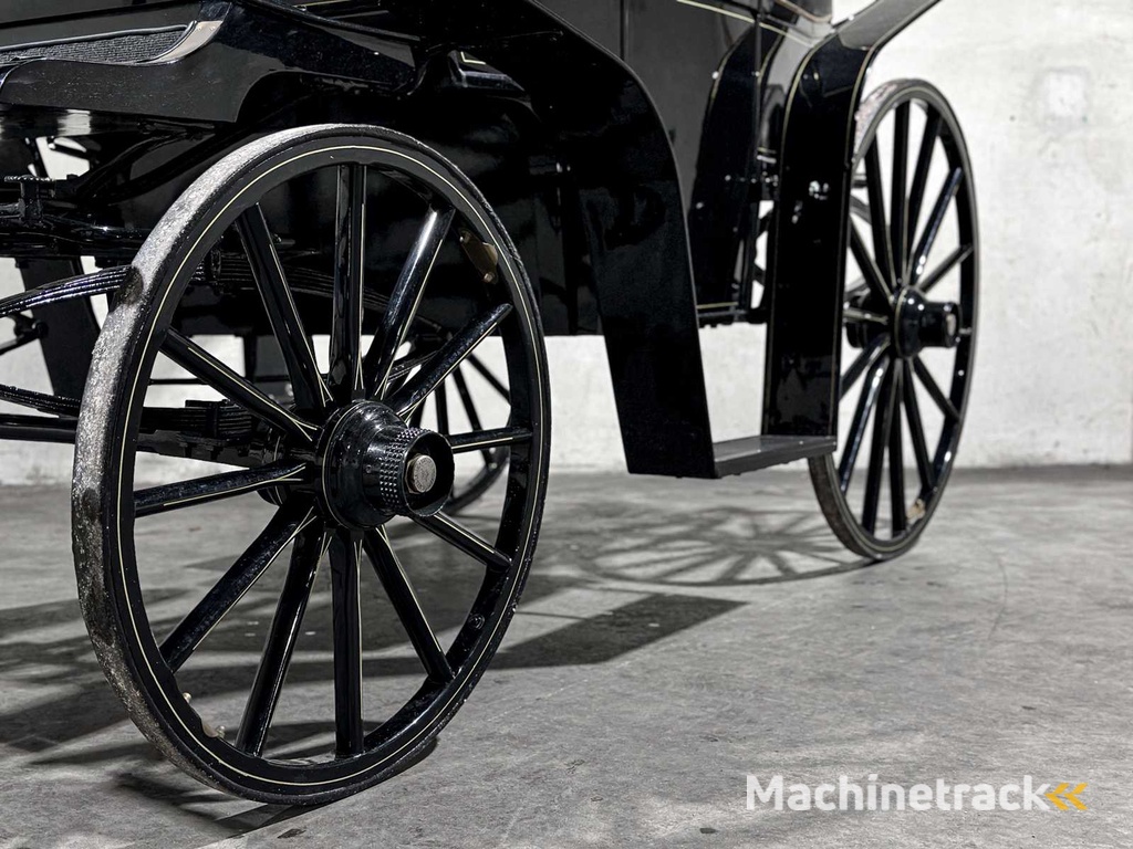 Kutsche Berline Klassische Pferdekutsche