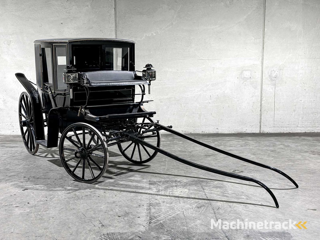 Kutsche Berline Klassische Pferdekutsche