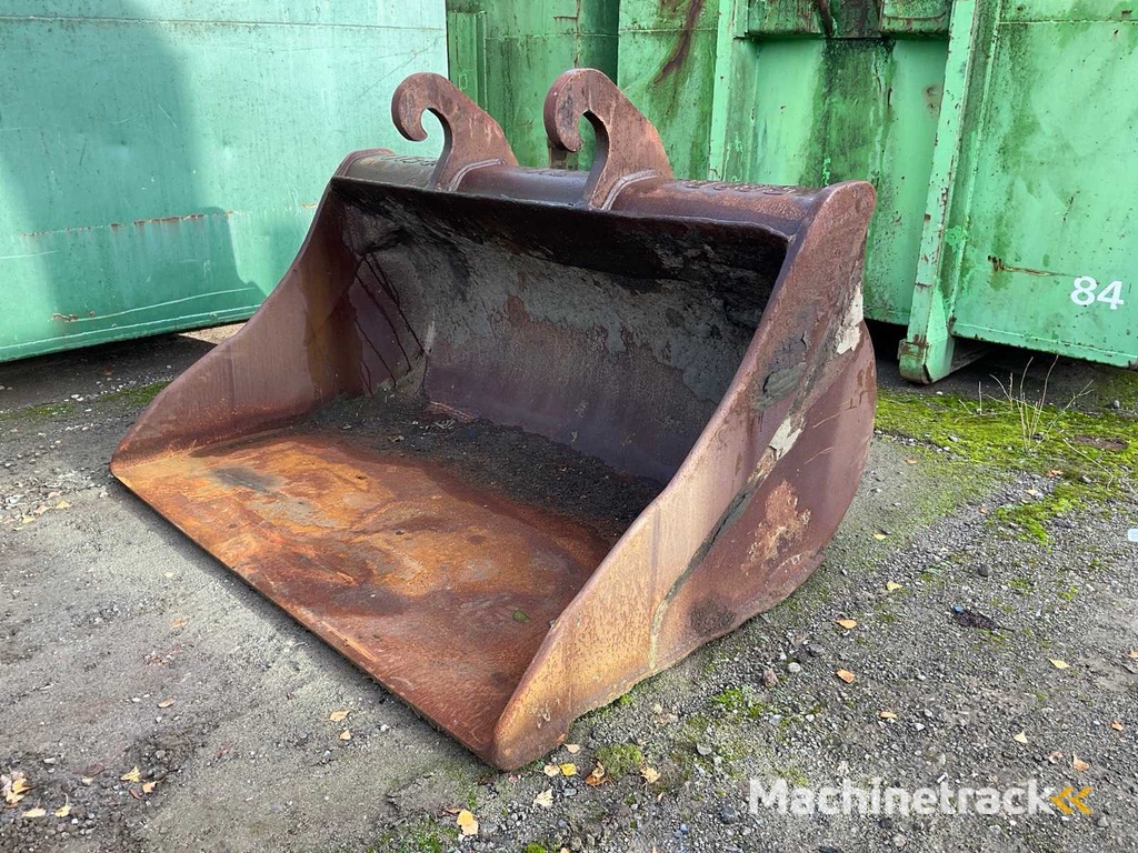 Excavator bucket CW40
