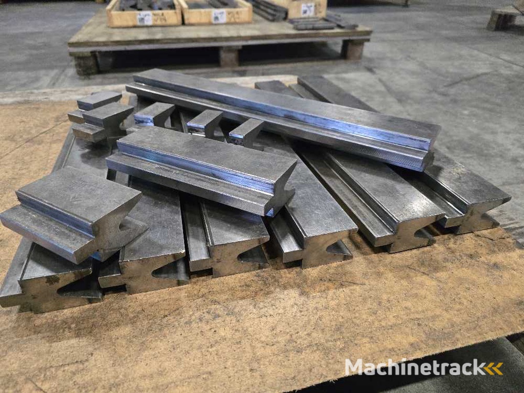 Wila - V30 40 degrees - Various parts, tools and accessories