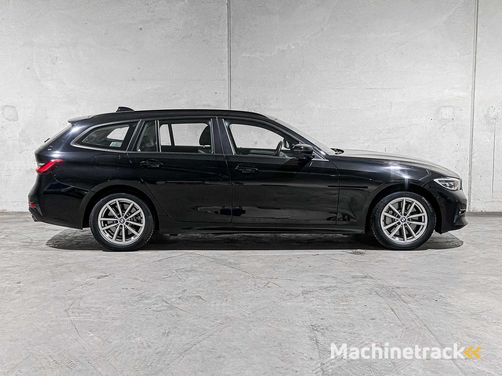 BMW 330e Touring G21 292pk 2021 (Origineel-NL + 1e Eigenaar), K-451-VL