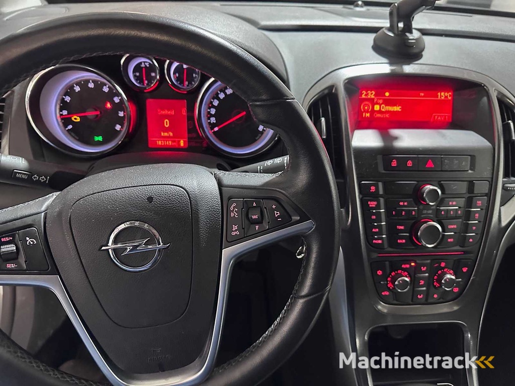 Opel - Astra - 1.4 Turbo GT - 8-KTB-81