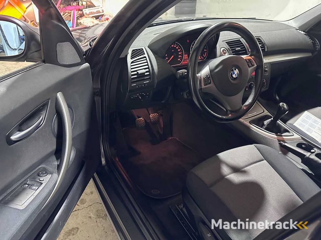 BMW - 1-serie - 118i High Executive - 73-RK-ZG