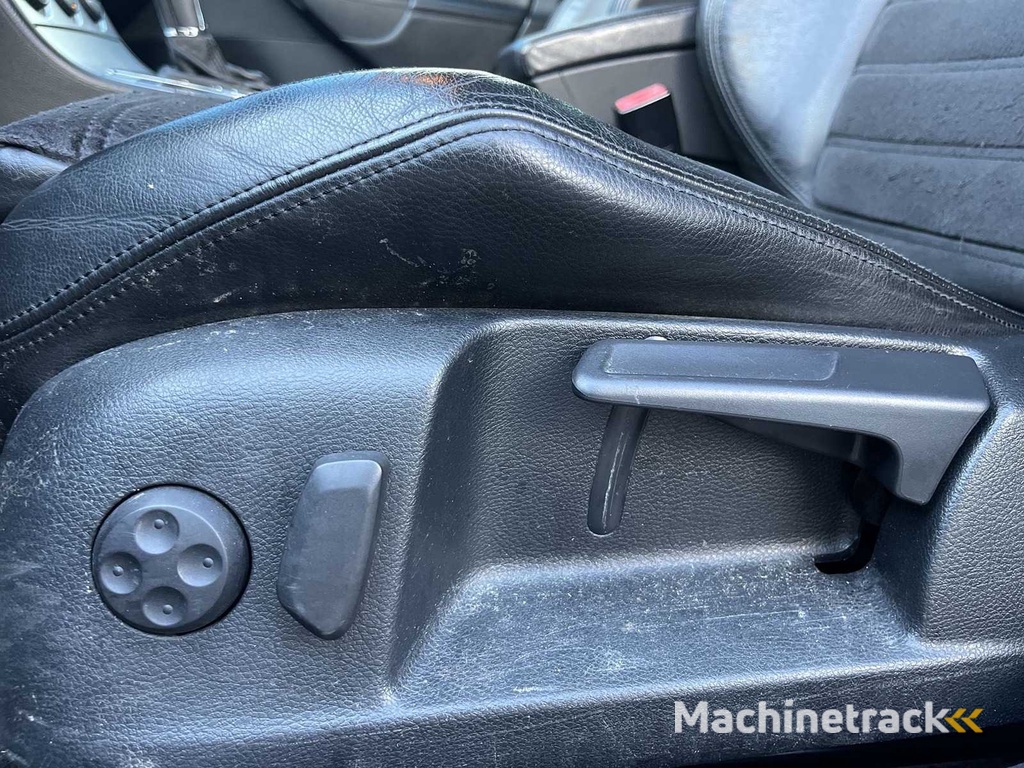 Volkswagen Passat Variant 3.2 V6 Highline 4Motion 2007 | 93-XB-KR