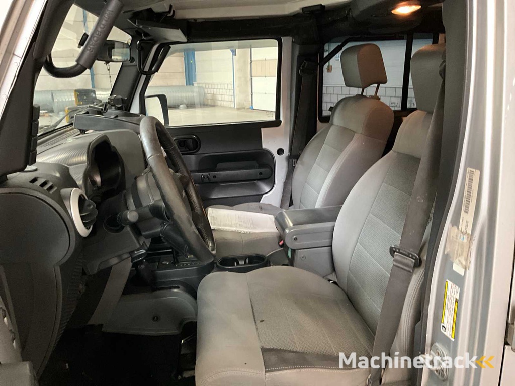 2008 JEEP WRANGLER Sahara 4x4 Personenauto