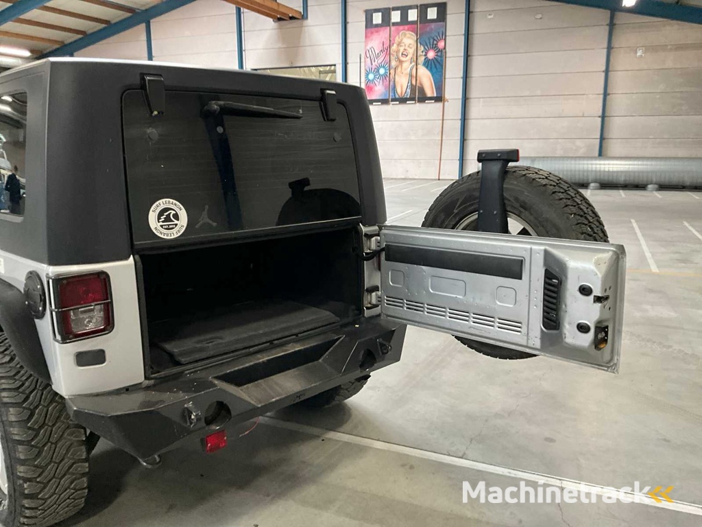 2008 JEEP WRANGLER Sahara 4x4 Personenauto